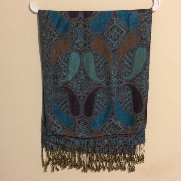 NWOT European Pashmina - Picture 3 of 5